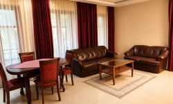 Udvarház Grand Apartman