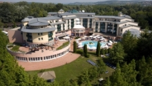 Napi ár félpanzióval Lotus Therme Hotel
