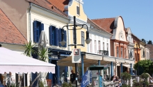 Illatos kisvárosi tavasz Hotel Írottkő